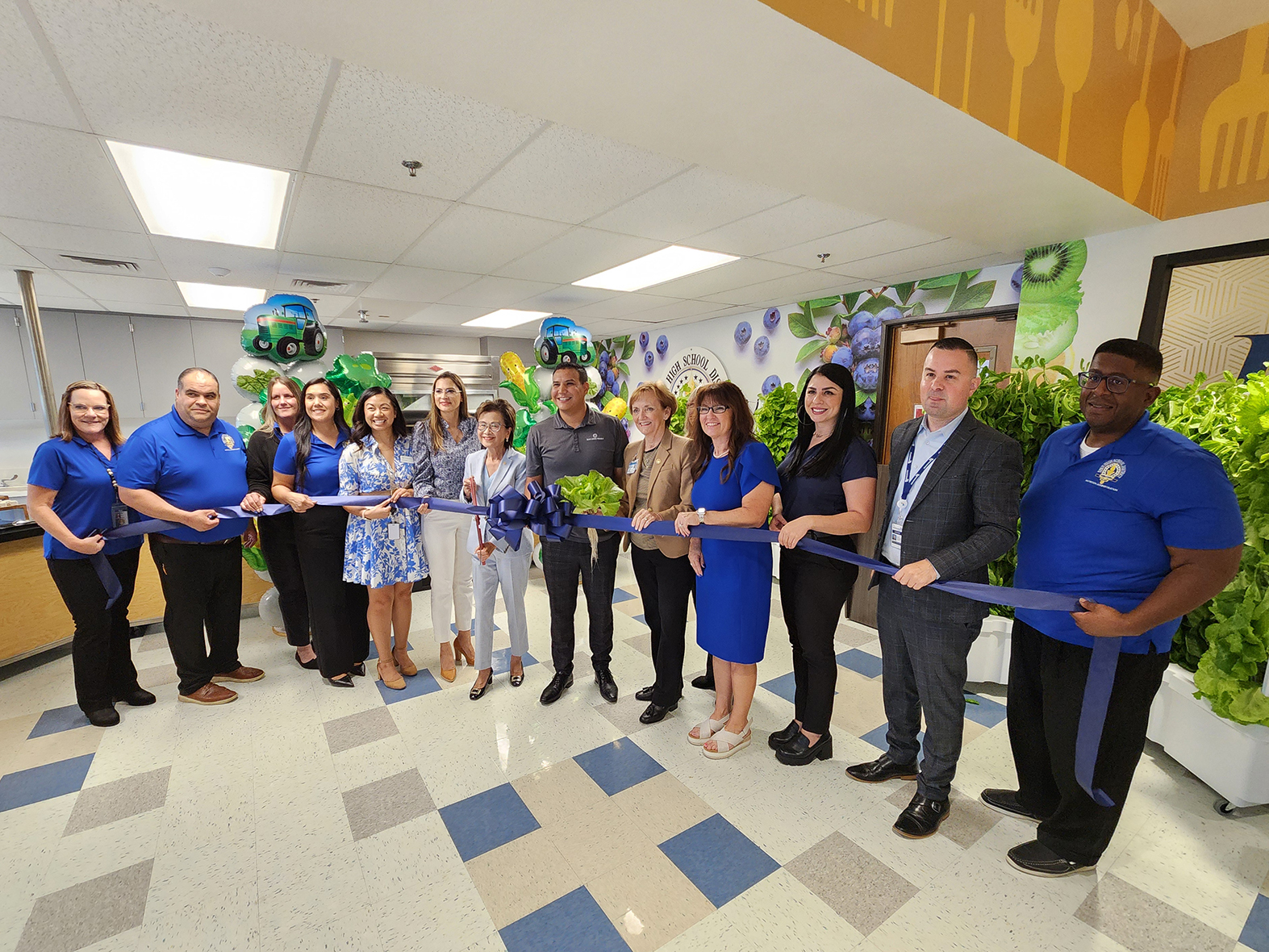 KHSD celebrates opening of new hydroponics garden