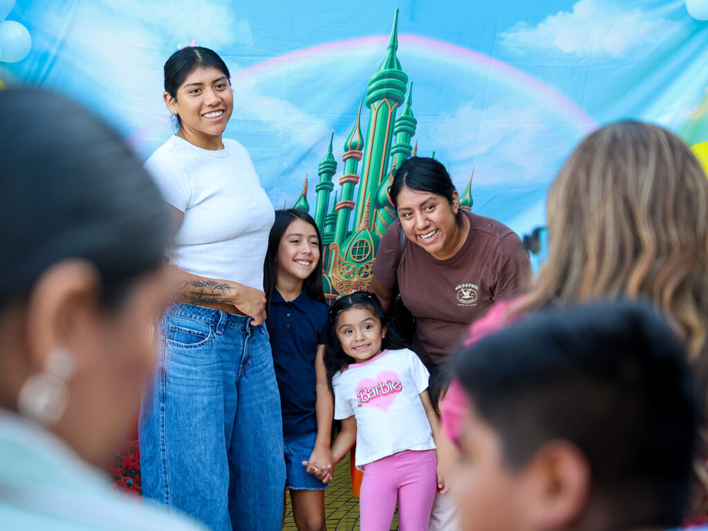 More than a Meal: Cene Con Sus Hijos Brings Lamont Families Together