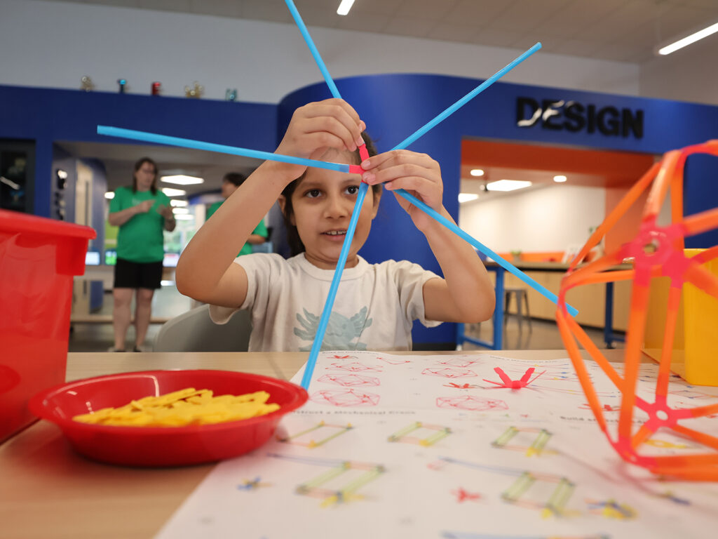 The STEAM Yard Opens Evening Classes to Kern County Students