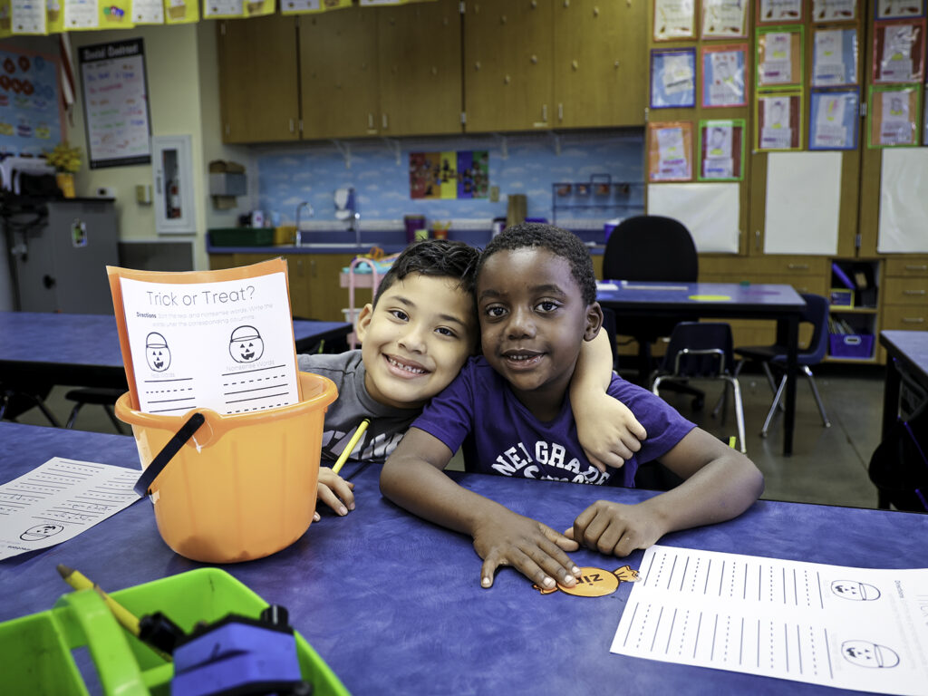 Stella Hills Elementary Wins Golden Bell for Attendance Success